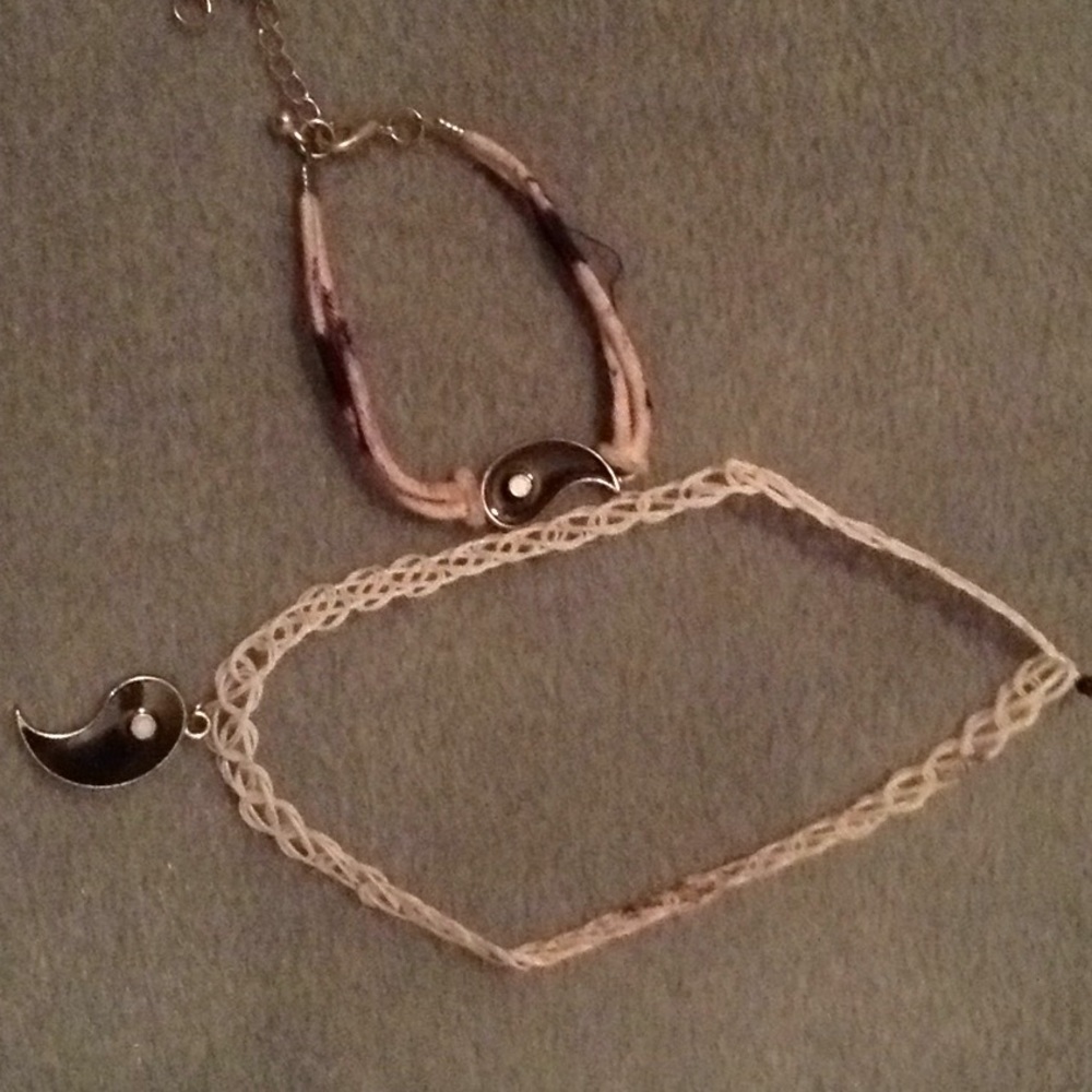 Necklace and bracelet set